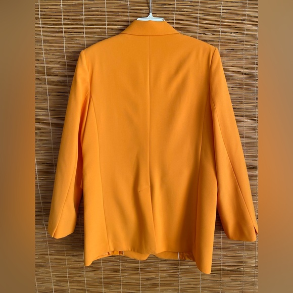 Mango Structured Suit Blazer. US M - Picture 6 of 7